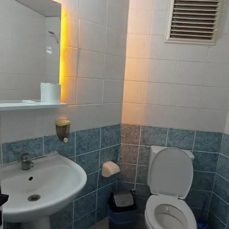 Ezel Group Hotel Bed & Breakfast *